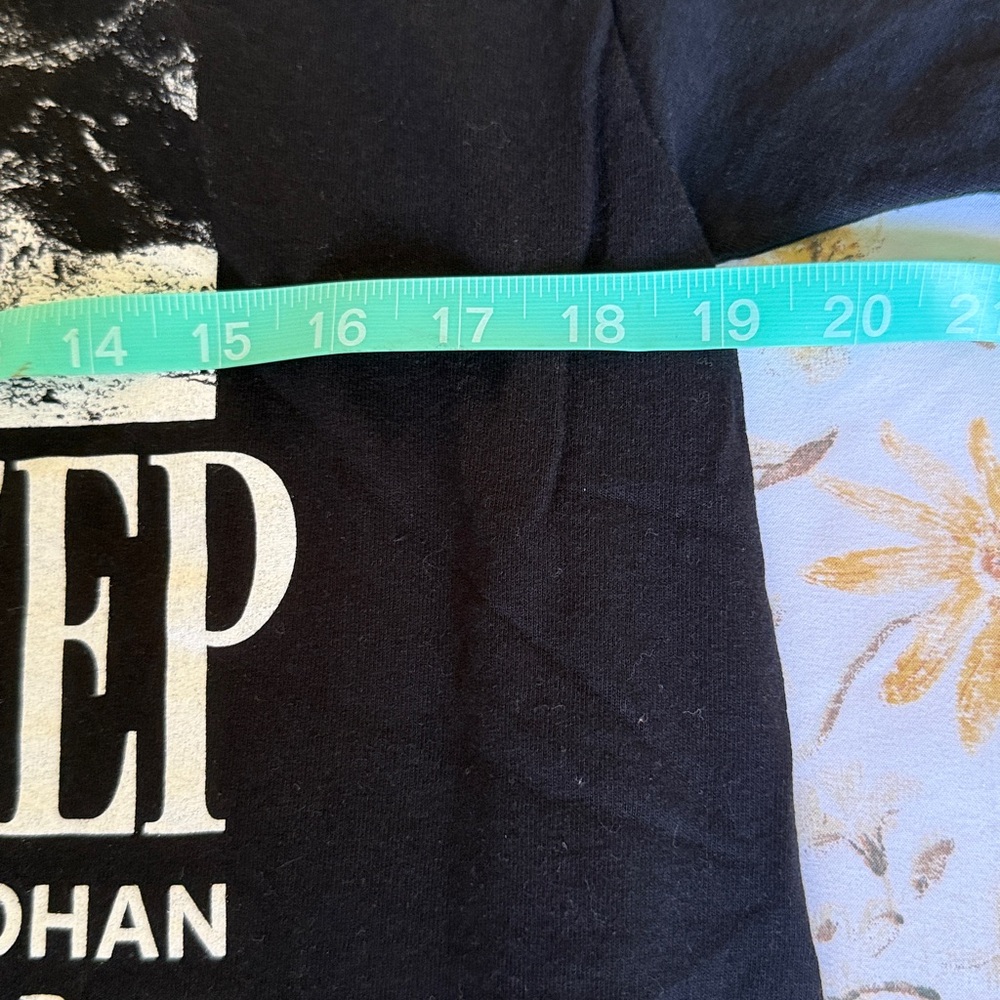 Box Lunch Lord of the Rings T shirts - Picture 14 of 15